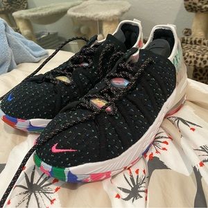 Nike Lebron 18, Size 7Y